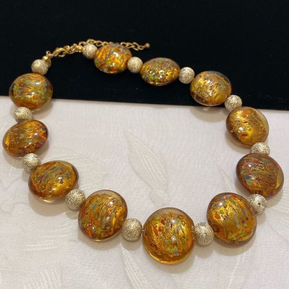 Vintage PD Necklace With Gold And Confetti Lucite - Picture 1 of 9